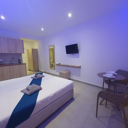 Sun Plaza Suites - Adults Only アヤナパ エクステリア 写真