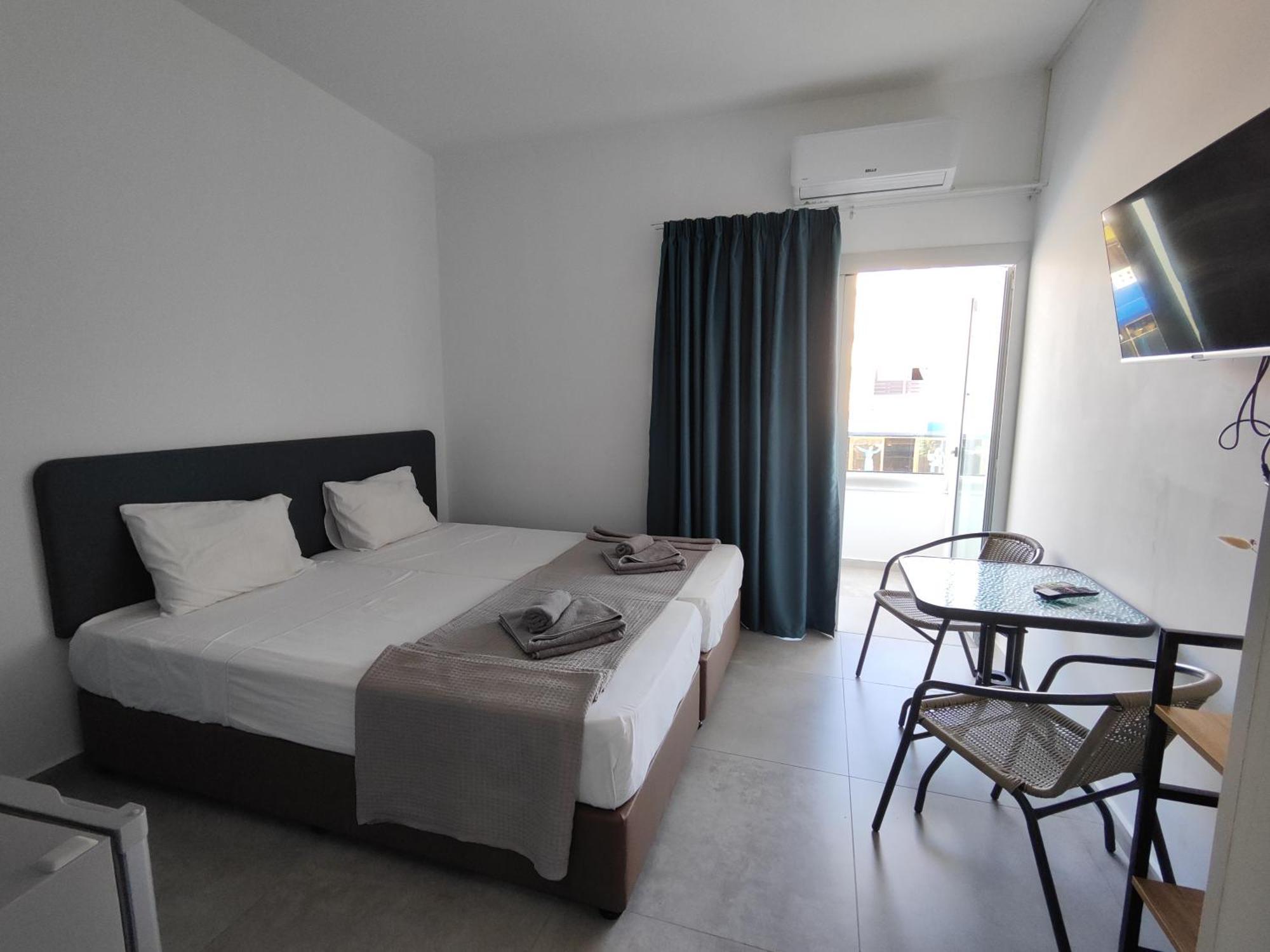 Sun Plaza Suites - Adults Only アヤナパ エクステリア 写真