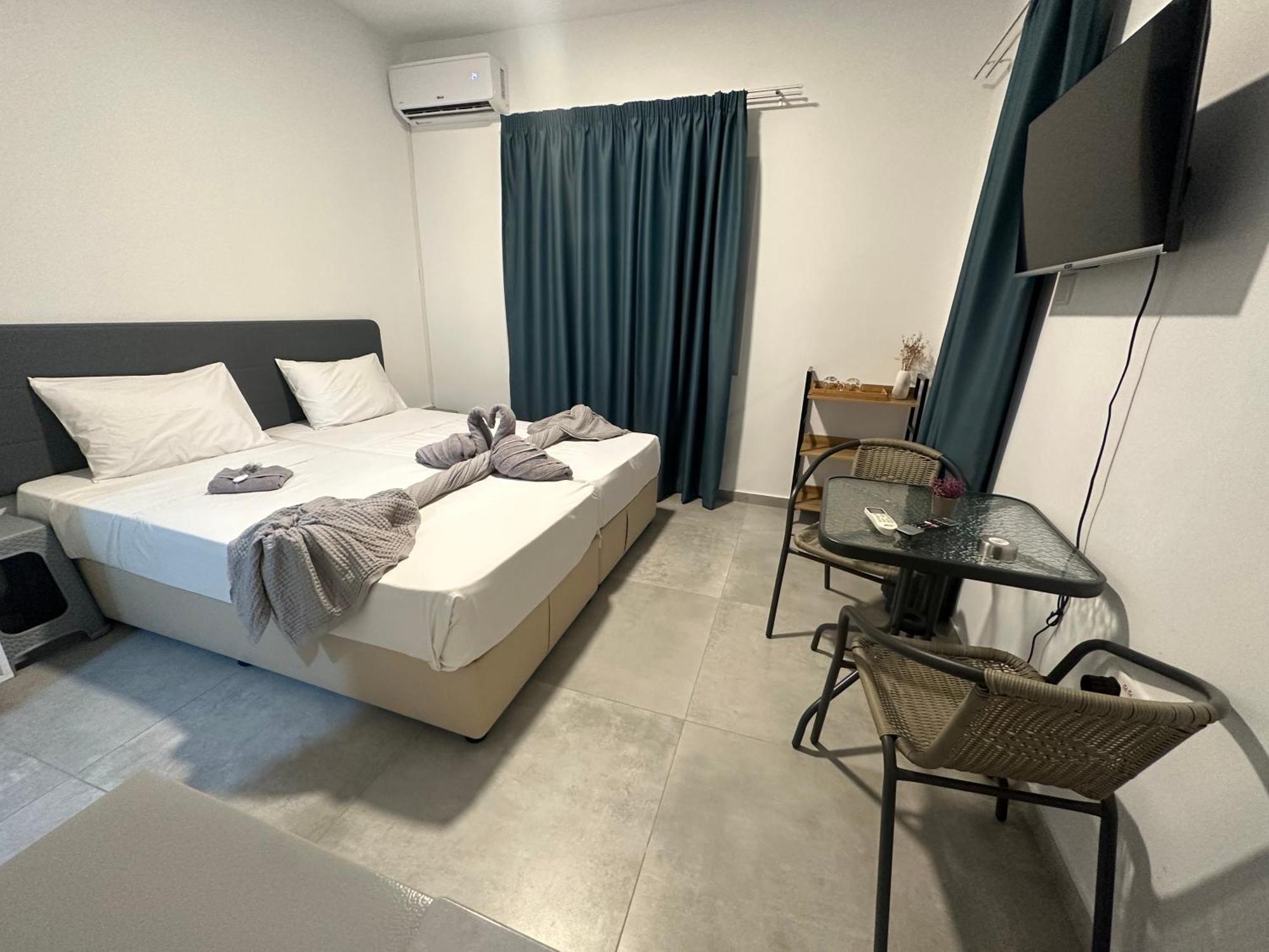 Sun Plaza Suites - Adults Only アヤナパ エクステリア 写真